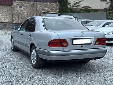 210: Mercedes-Benz E-Class: 1995 г., 3.2 л, Автомат, Бензин, Седан — 5