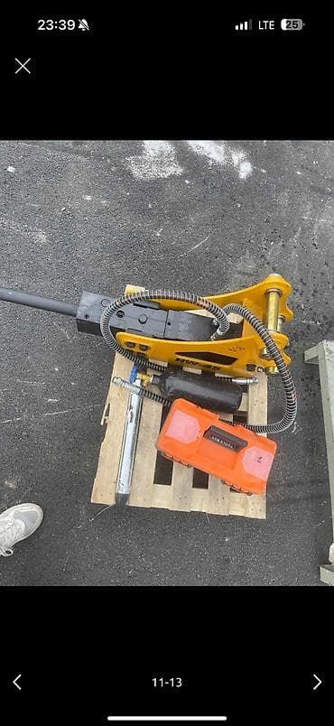 мото техники: Экскаватор, 2025 г., Колесный — 10