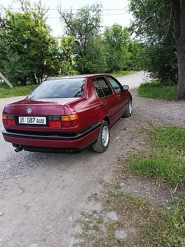 lexus es 2004: Volkswagen Vento: 1992 г., Бензин, Седан — 5