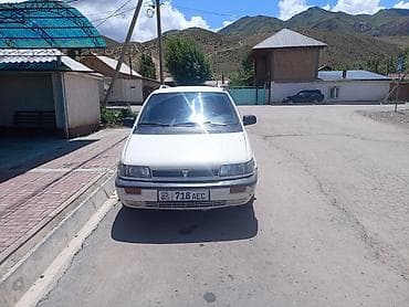 s class w220: Mitsubishi Space Wagon: 1993 г., 2 л, Механика, Бензин, Минивэн — 3
