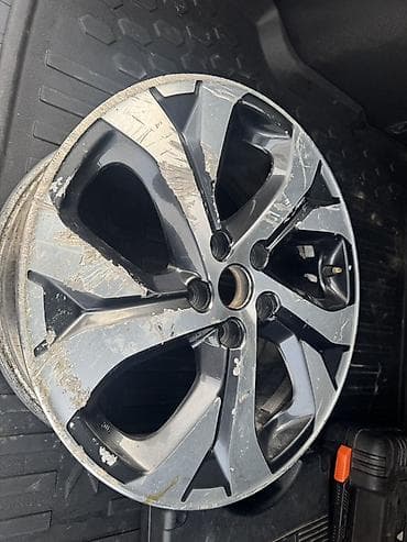 Литые Диски R 18 1 шт, отверстий - 5, Б/у — 2