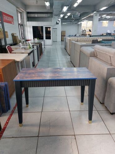 стол транформер: Стол трансформер "Элит"
удлиняется до 3 метра
в комплекте 5 вкладок — 4