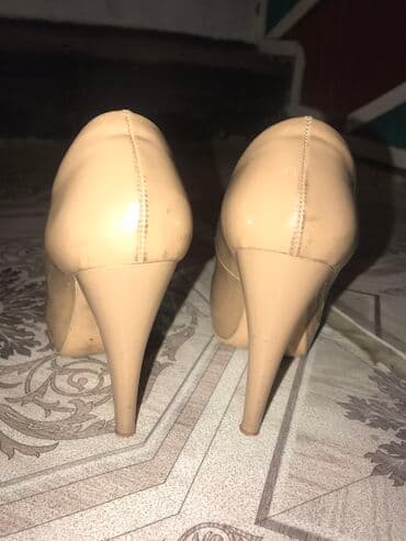 лабутен: Лабутены 36 размер ни разу не носились оригинал есть маленькие дефекты — 5