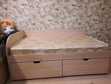 Односпальная кровать-тахта с матрасом и выдвижными ящиками. Основные — 2