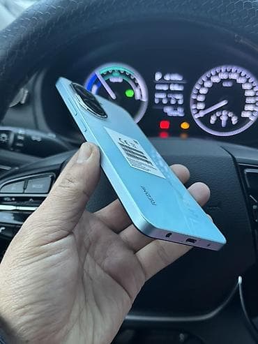 стойка для микрофона: Redmi, Redmi A5, Б/у, 128 ГБ, цвет - Голубой, 2 SIM — 4