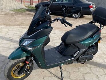 дождевик для скутер: 150 куб. см, Бензин, Б/у — 2