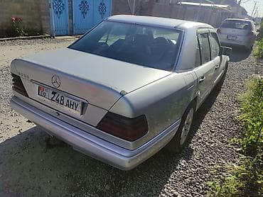 ешка 281: Mercedes-Benz W124: 1993 г., 2 л, Механика, Бензин, Седан — 3