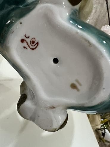 сувениры рыбки: Продаю: Рыбак Полонне Цена 3500 - Материал: фарфор, глазурь. - — 2