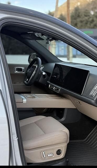 byd e3: Lixiang L7: 2025 г., Автомат, Гибрид, Кроссовер — 6