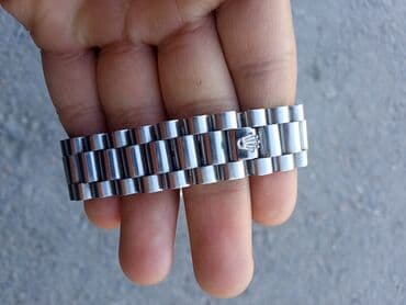 платье из панбархата на шифоне: Часы наручные Rolex Sky-Dweller, стальной корпус и браслет — 2