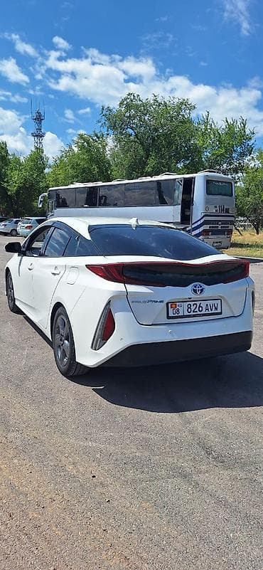 электромобиль лабо: Toyota Prius: 2017 г., 1.8 л, Автомат, Гибрид, Хэтчбэк — 5