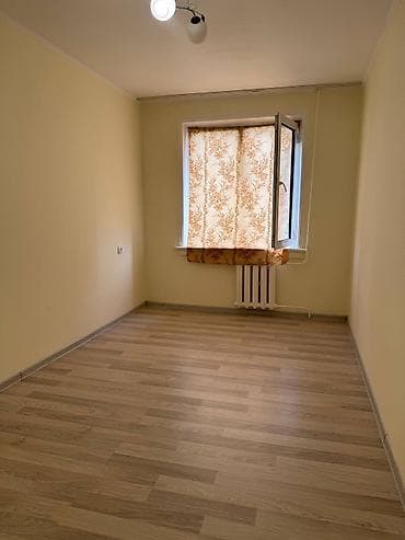 Продажа квартир: 3 комнаты, 58 м², 4 этаж — 3