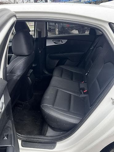 mazda premacy: Kia K3: 2021 г., Седан — 9