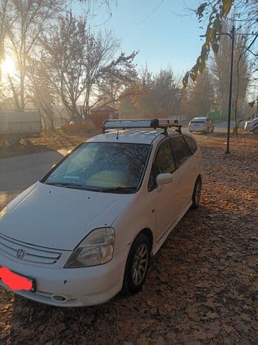 дом на обмен: Honda Stream: 2002 г., Минивэн — 5