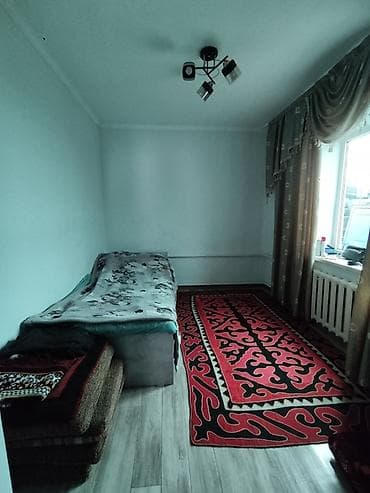 двор: 📍 В Сокулуке от трассы 250 м продается дом на участке 6 соток. 🏡Дом — 9