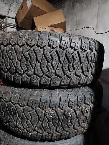 Шины 265 / 65 / R 17, Всесезонная, Б/у, Пара, Внедорожные (АТ/МТ), Maxxis