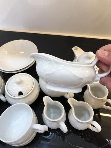 Дом и сад: Фарфоровый чайно-кофейный сервиз белого цвета с рельефным барочным — 2