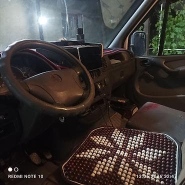 Mercedes-Benz Спринтер: 2000 г., 2.2 л, Кол менен иштөөчү, Дизель, Van — 1