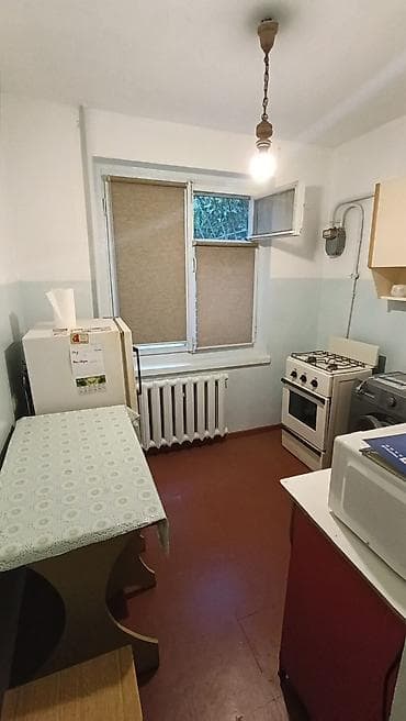 Квартиры: 1 комната, 32 м², 11 мкр 104 серия, 1 этаж — 4