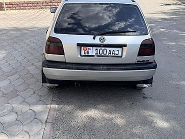 Продажа авто: Volkswagen Golf: 1992 г., 1.8 л, Механика, Бензин, Хэтчбэк — 6