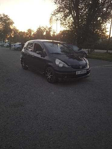 Транспорт: Honda Jazz: 2005 г., 1.3 л, Вариатор, Бензин, Хэтчбэк — 3