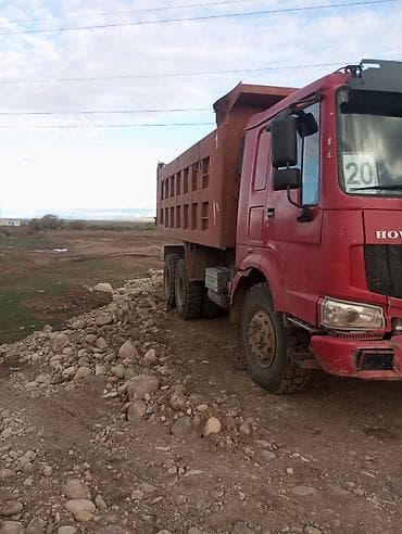 олд бишкек: Продаю Самосвал оригинал заводской ХОВО 25 тон Состояние отличное — 2