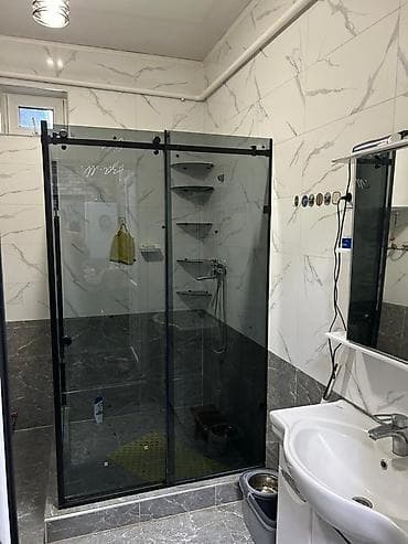 Душевая перегородка/кабина из закаленного стекла с раздвижными дверями