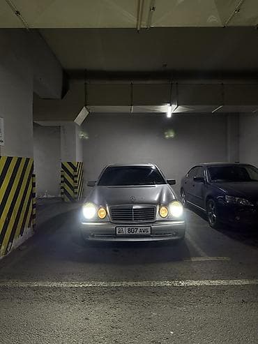 Продажа авто: Mercedes-Benz E-Class: 1998 г., 4.2 л, Автомат, Бензин, Седан — 7