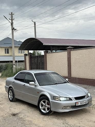 решетка акорд: Honda Accord: 1998 г., 2 л, Автомат, Бензин, Седан — 2