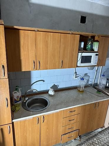шкаф посуды: Кухонный гарнитур, цвет - Коричневый, ДСП — 3
