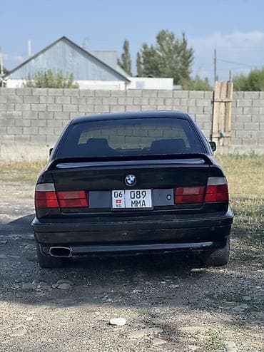 цены на машины в кыргызстане: BMW 5 series: 1994 г., 2 л, Механика, Бензин, Седан — 6