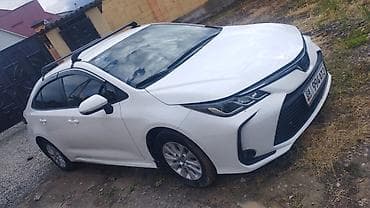 тайота в: Toyota Corolla: 2019 г., 1.8 л, Автомат, Бензин, Универсал — 2