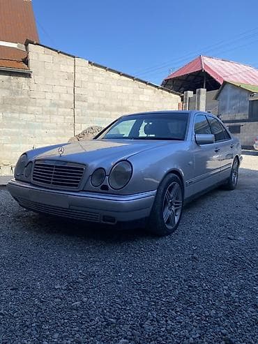 Mercedes-Benz E-Class: 1999 г., Седан