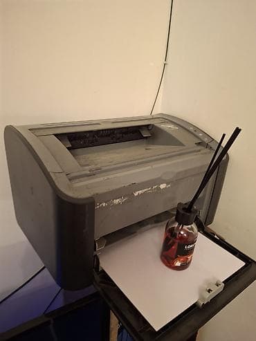 чехлы на хр: Набор техники и музыкальный инструмент: 1) Компактная цифровая камера — 3