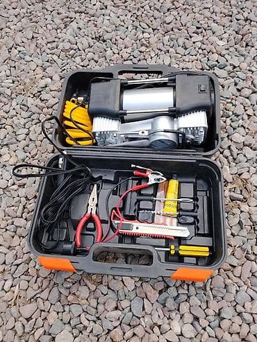 Продаю насос 2 компрессорный почти новая полный комплект с чемоданом