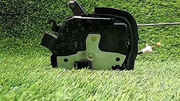 discovery 3: Замок двери задний правый Е53 8 402 602 Год 2006 В отличном — 2