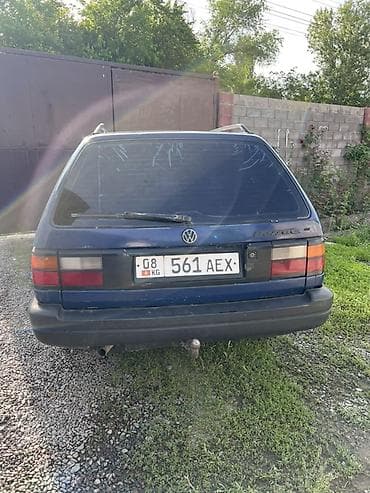 Volkswagen Passat Variant: 1989 г., 1.8 л, Механика, Газ, Универсал