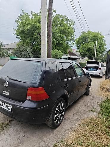 Продажа авто: Volkswagen Golf: 2003 г., 2 л, Механика, Бензин, Хэтчбэк — 10
