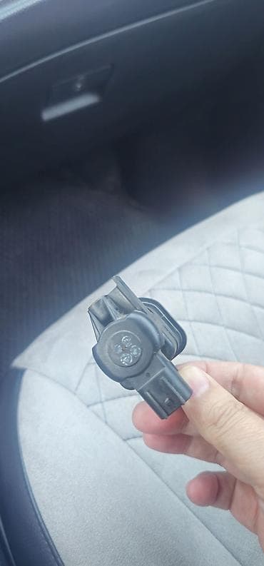 Клапан двигателя Lexus — 3