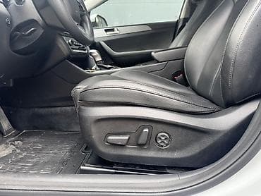 elantra 2017: Hyundai Sonata: 2020 г., 2 л, Автомат, Газ, Седан — 6