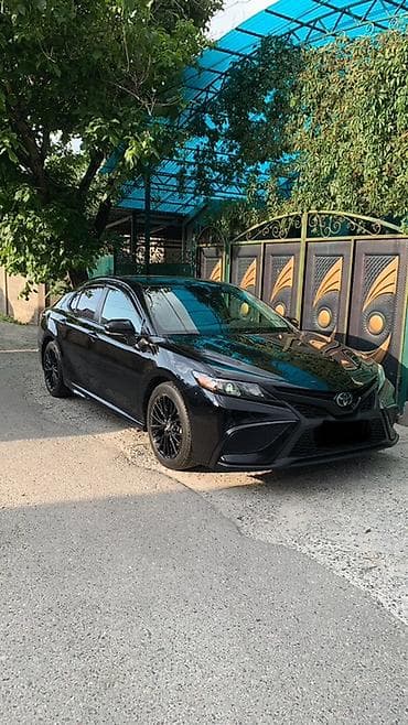byd e7: Toyota Camry: 2022 г., 2.5 л, Автомат, Бензин, Седан — 6
