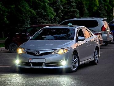 Toyota Camry: 2011 г., 2.5 л, Автомат, Бензин, Седан at lalafo.kg Toyota Camry: 2011 г., 2.5 л, Автомат, Бензин, Седан