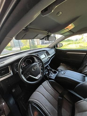 авто каран: Toyota Highlander: 2018 г., 3.5 л, Автомат, Бензин, Кроссовер — 7