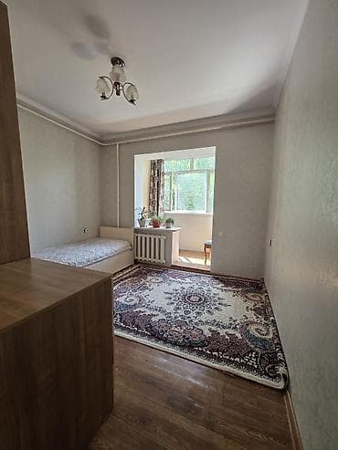 Үйлөр: Продаётся уютный 2-этажный дом в ж/м Учкун! Участок: 5 сотки Площадь — 4