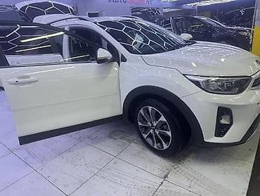 Продажа авто: Kia Stonic: 2020 г., Автомат, Кроссовер — 5