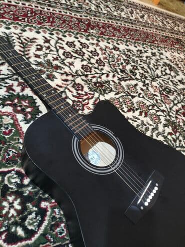 Комуздар: Акустическая гитара 6-струнная, корпус формата дредноут с вырезом — 3