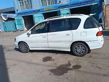 обменяю машину: Toyota Ipsum: 2000 г., 2 л, Автомат, Бензин, Минивэн — 4