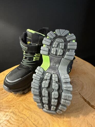 обувь для дома: Детская обувь (несколько пар) 1) Туристические/треккинговые кроссовки — 2