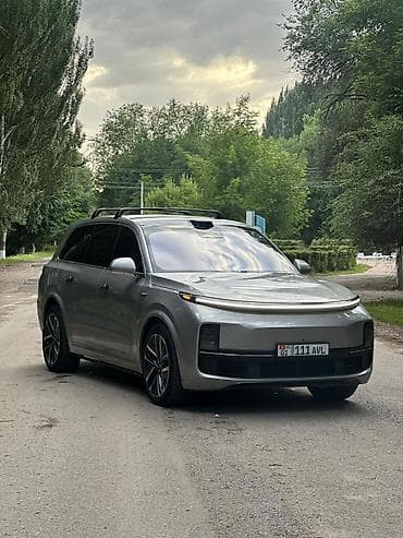 audi 2 3: Lixiang L9: 2023 г., 1.5 л, Автомат, Электромобиль, Кроссовер — 3