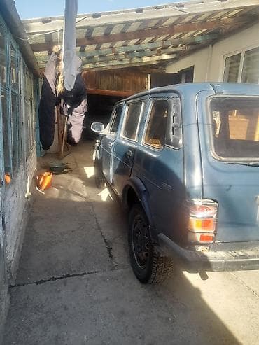 dom dvuh jetazhnyj: ВАЗ (ЛАДА) 4x4 Нива: 2000 г., 1.7 л, Ручные, Бензин, Внедорожник at lalafo.kg — 1 dom dvuh jetazhnyj: ВАЗ (ЛАДА) 4x4 Нива: 2000 г., 1.7 л, Ручные, Бензин, Внедорожник — 1
